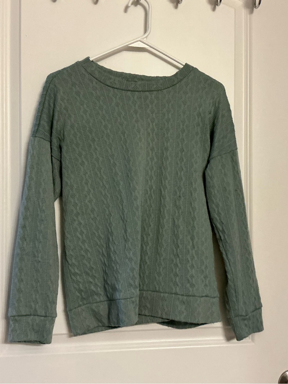 Pink Clover Womens Sage Cable Knit Pullover Sweater Size Small